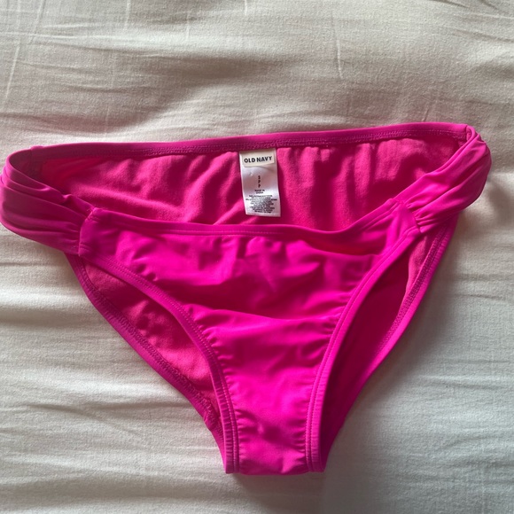 Pink Bikini - Picture 4 of 4